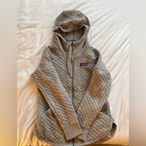 Patagonia Women’s Zip Up Sweatshirt size Small